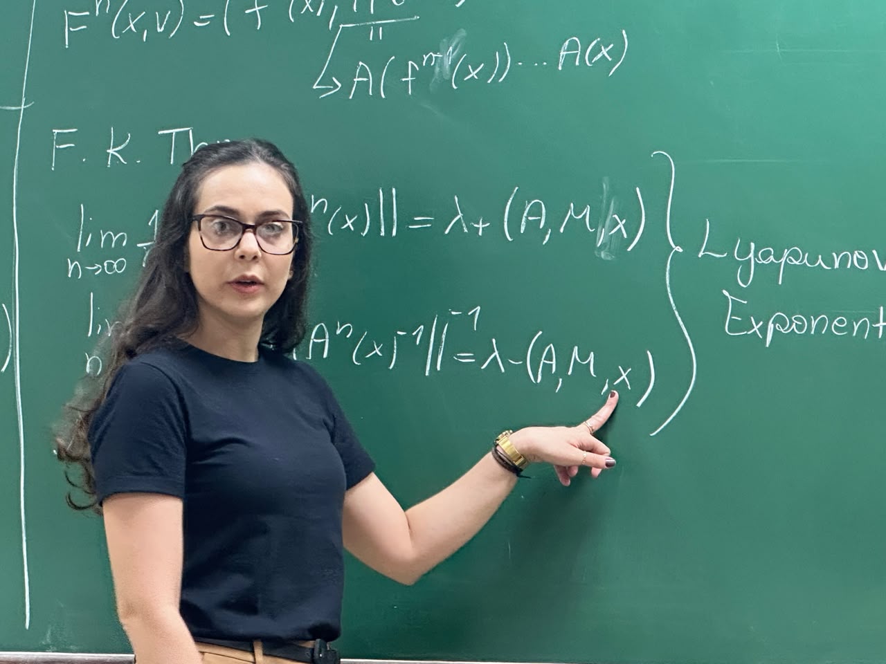 Raquel Saraiva durante sua palestra no SIES 30